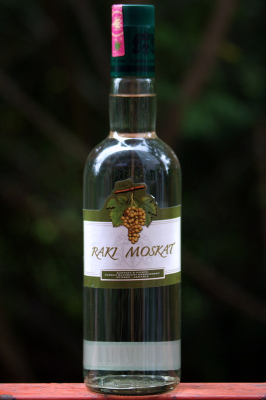 Raki-Moskat-Durres.jpg