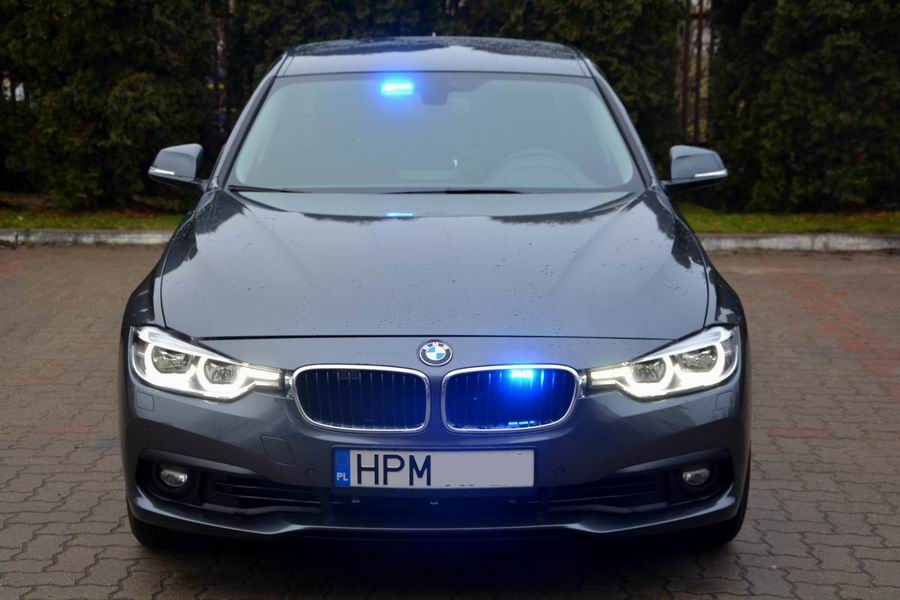 gf-Fjo1-n7xq-qUkJ_nieoznakowany-radiowoz-bmw-330i-xdrive.jpg