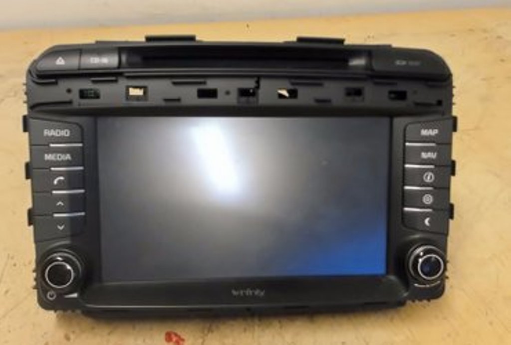 kia_sorento_2015_gps_navigator.jpg