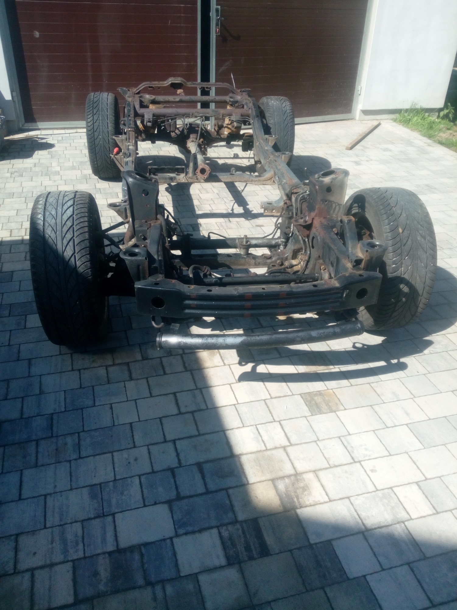 a20e4ab8-2a4c-4e51-9cee-2d5c45e2188d.jpg